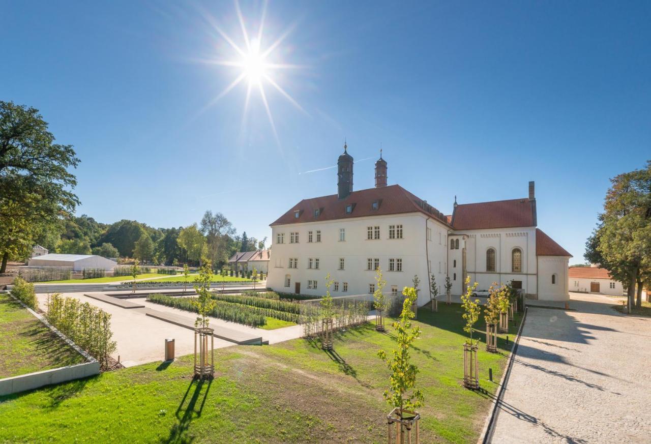 Chateau Clara Futura Dolni Brezany ภายนอก รูปภาพ