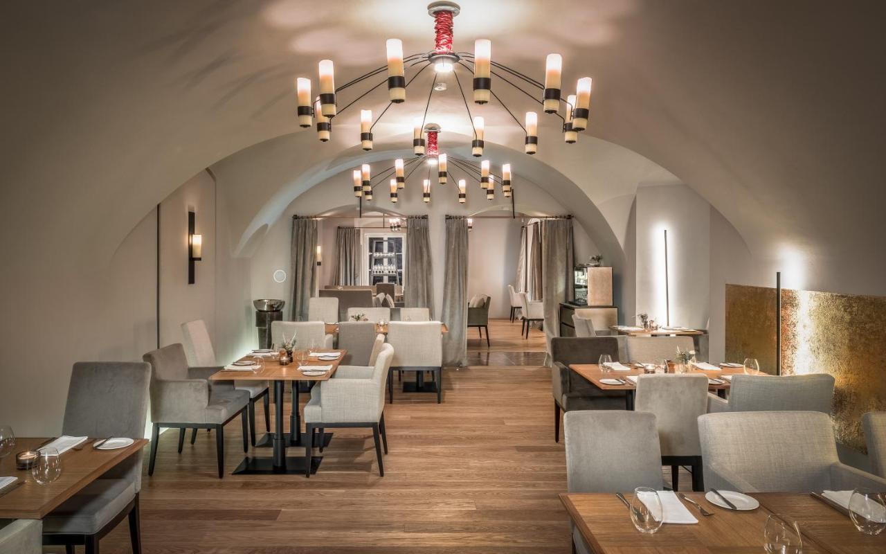 Chateau Clara Futura Dolni Brezany ภายนอก รูปภาพ